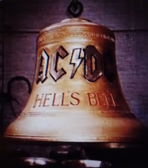 Immagine del singolo "Hell's bells" degli AC/DC.