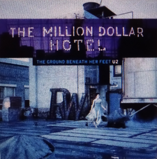 Immagine del singolo promozionale USA "The ground beneath her feet" degli U2.